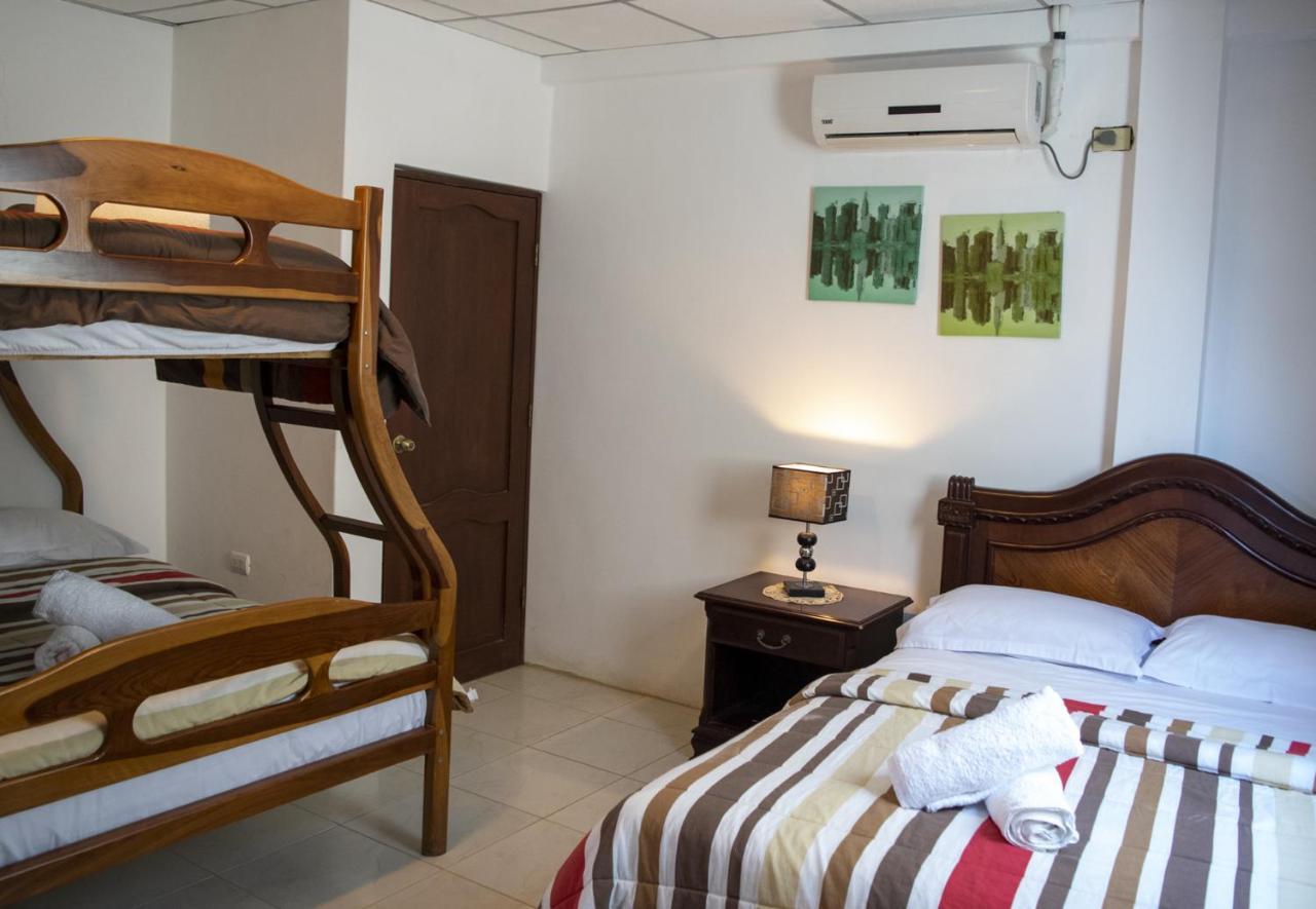 Hotel Valeritos بلاياس المظهر الخارجي الصورة